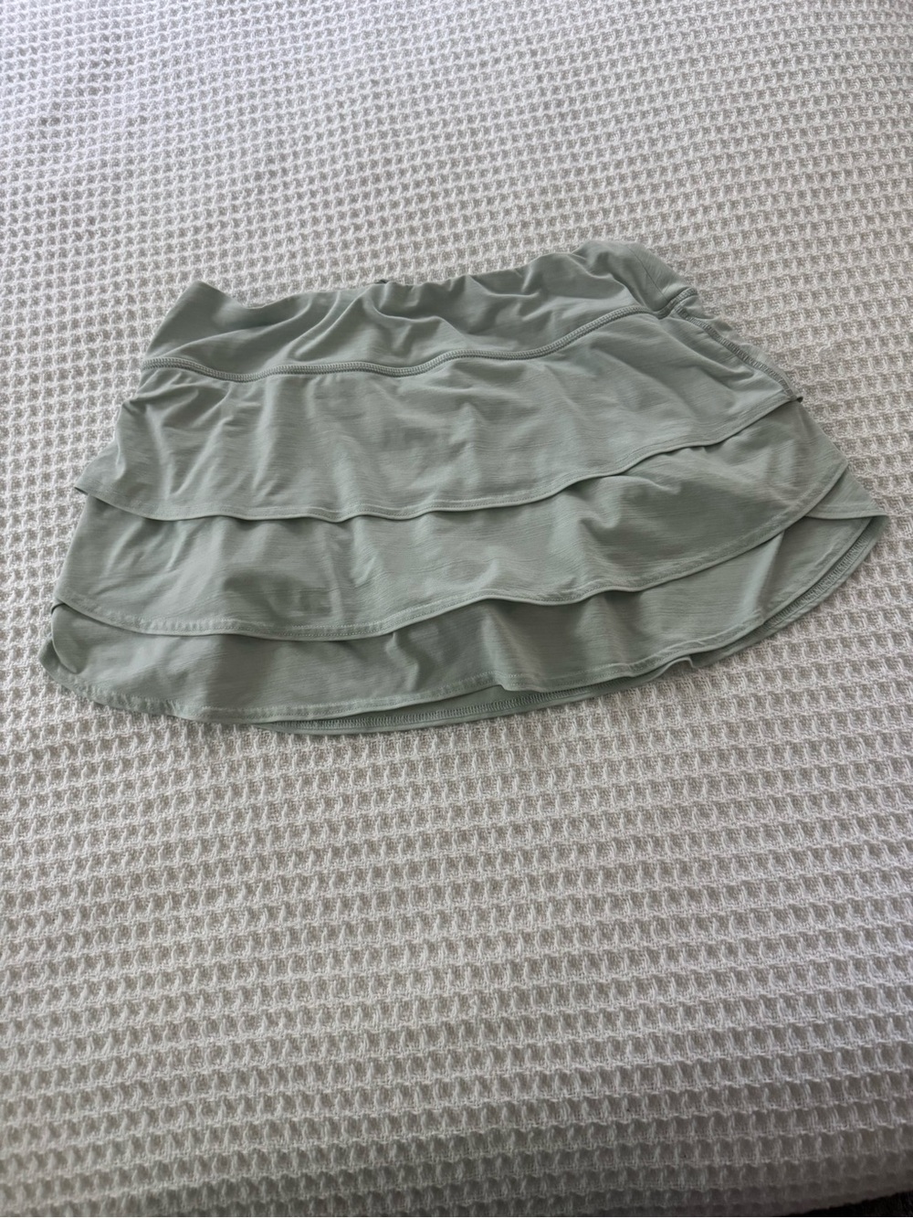 Athleta Sage Green Layered Skort - Picture 3 of 3